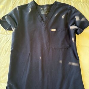 Figs Women’s V-Neck Tee in Navy